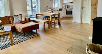 Sandcastle apartment, 10 minutes from the natural beach