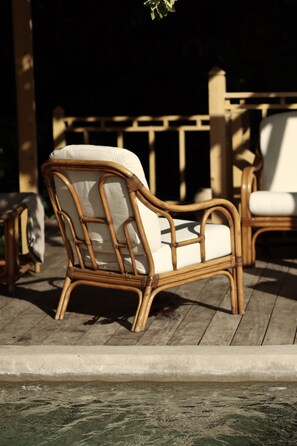 Property grounds -  A quiet natural setting, a comfortable 60M2 apartment with swimming pool & bbq. (Saint etienne du gres)