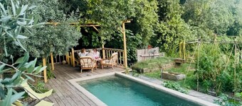  A quiet natural setting, a comfortable 60M2 apartment with swimming pool & bbq.