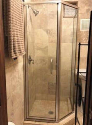 Bathroom - Beautiful Downtown Oxnard - Only 7 min to beach. (Oxnard)