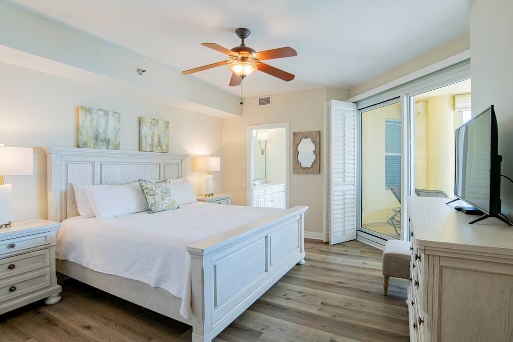 3 bedrooms, iron/ironing board, travel cot, WiFi