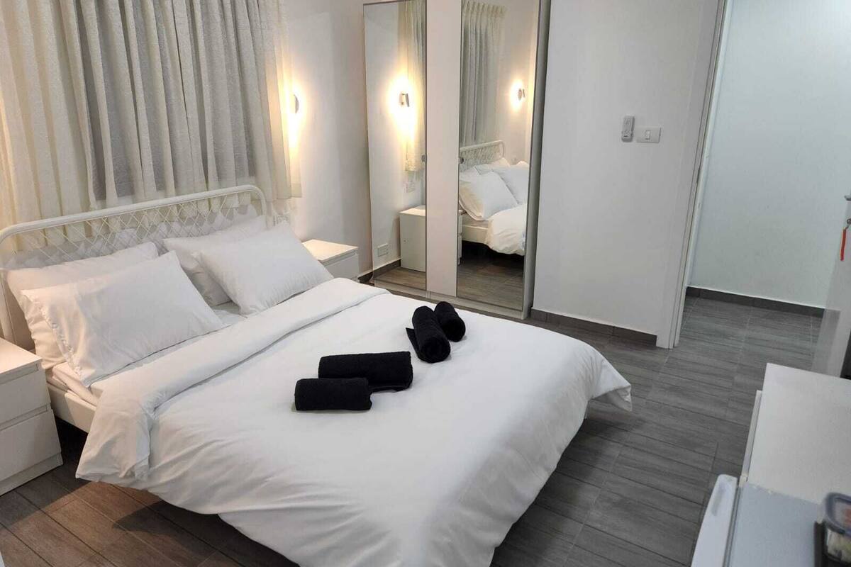 1 bedroom, iron/ironing board, free WiFi