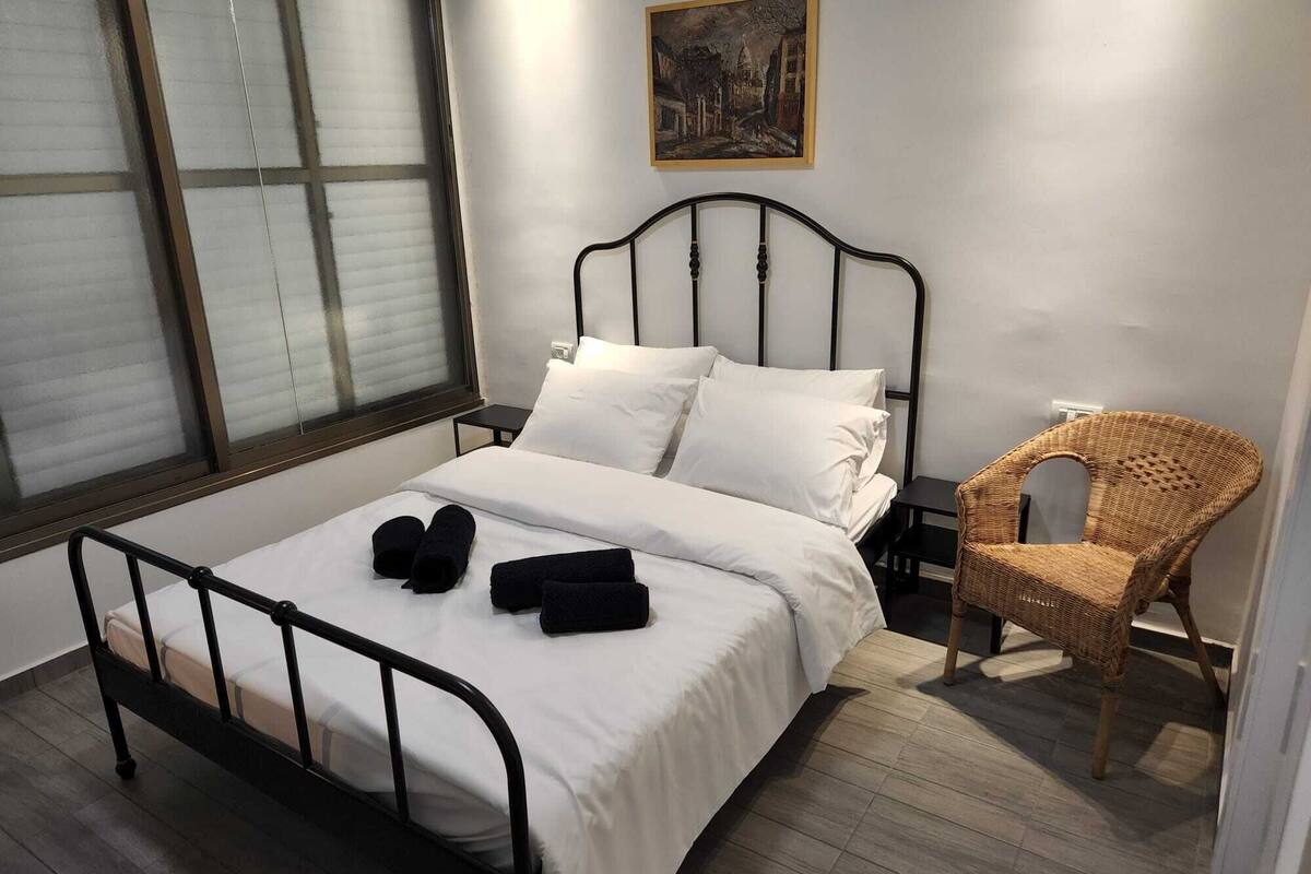 1 bedroom, iron/ironing board, free WiFi