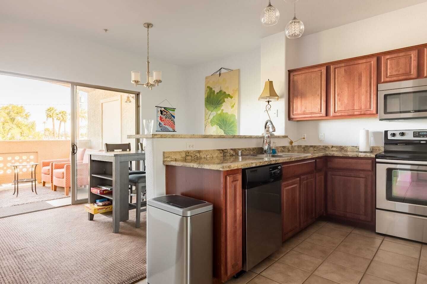 Coffee/tea maker, fridge, microwave, oven