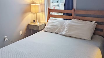 2 quartos, ferros/tábuas de passar roupa, Wi-Fi, roupa de cama