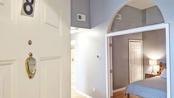 1 quarto, ferros/tábuas de passar roupa, Wi-Fi, roupa de cama