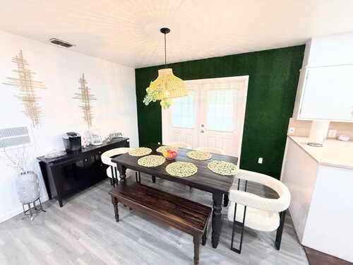 Cozy Home w/ Game Room Villages and Lake Harris