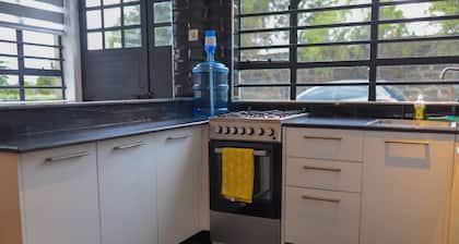 The KiNd House - Stylish 2br10 mins from Nakuru CBD