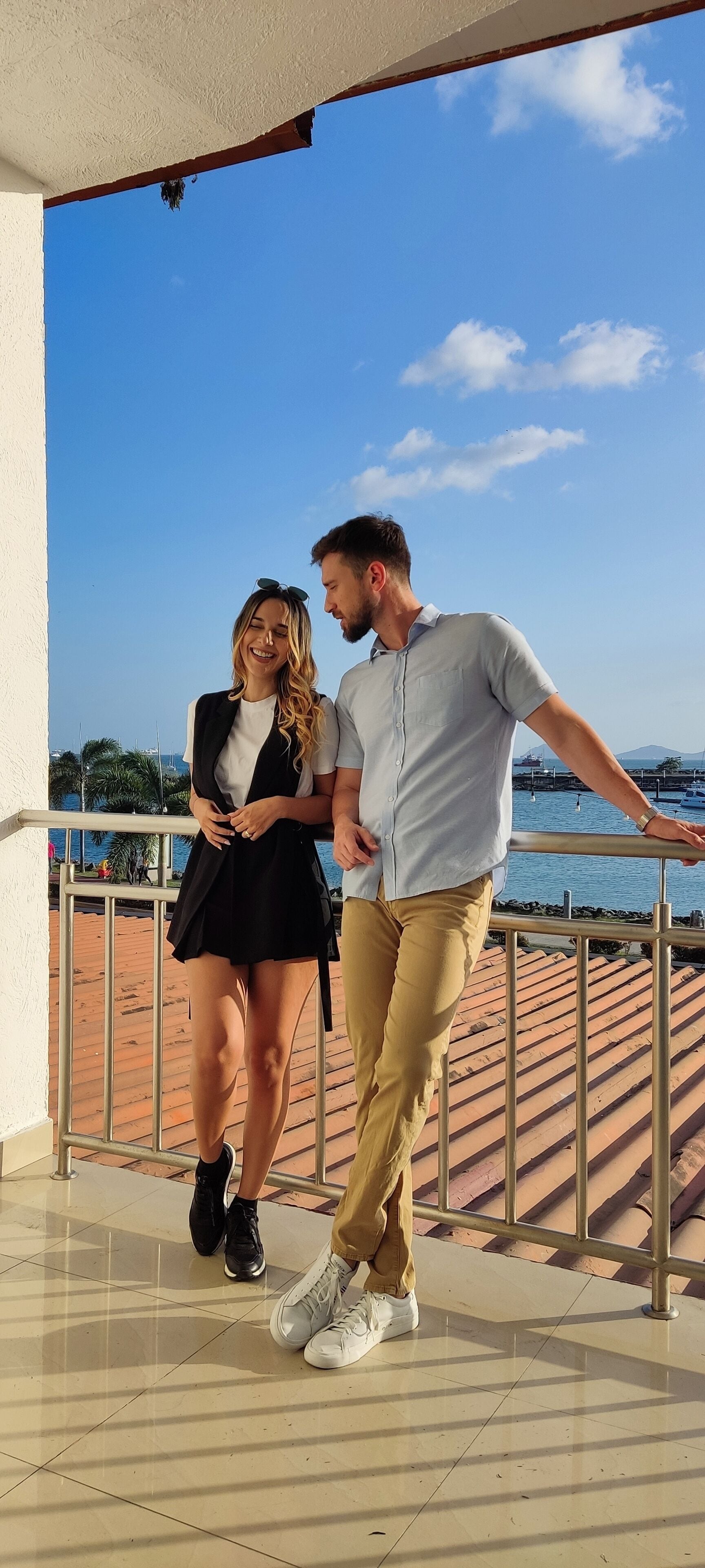 Huone | Ylelliset vuodevaatteet, untuvapeitot, pillowtop-patjalliset sängyt