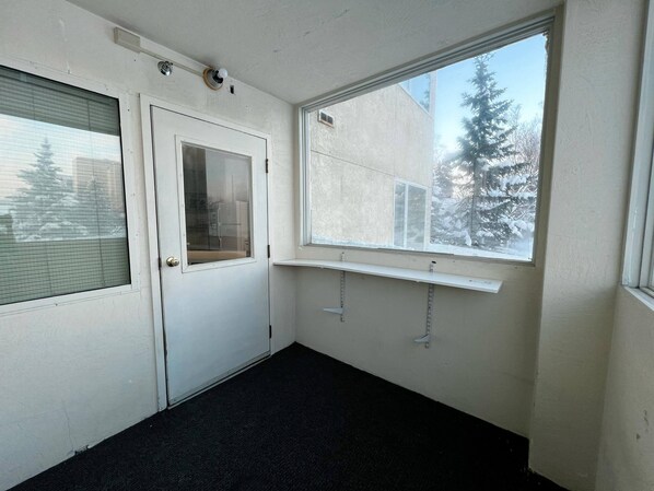 Terrace/patio - 800 M st (Anchorage)