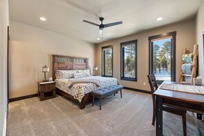 4 Schlafzimmer, Bügeleisen/Bügelbrett, WLAN, Bettwäsche