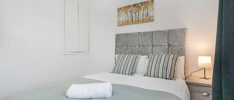 Huoneisto | 2 makuuhuonetta, ilmainen Wi-Fi, vuodevaatteet