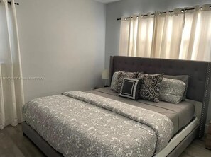 4 camere, Wi-Fi, lenzuola