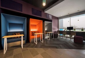 Business center - Tru By Hilton Novi Detroit (Novi)