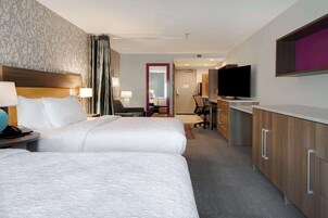 Blackout drapes, free WiFi, bed sheets