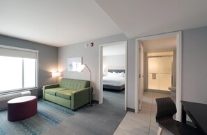 Suite, 1 chambre | Coffres-forts dans les chambres, bureau