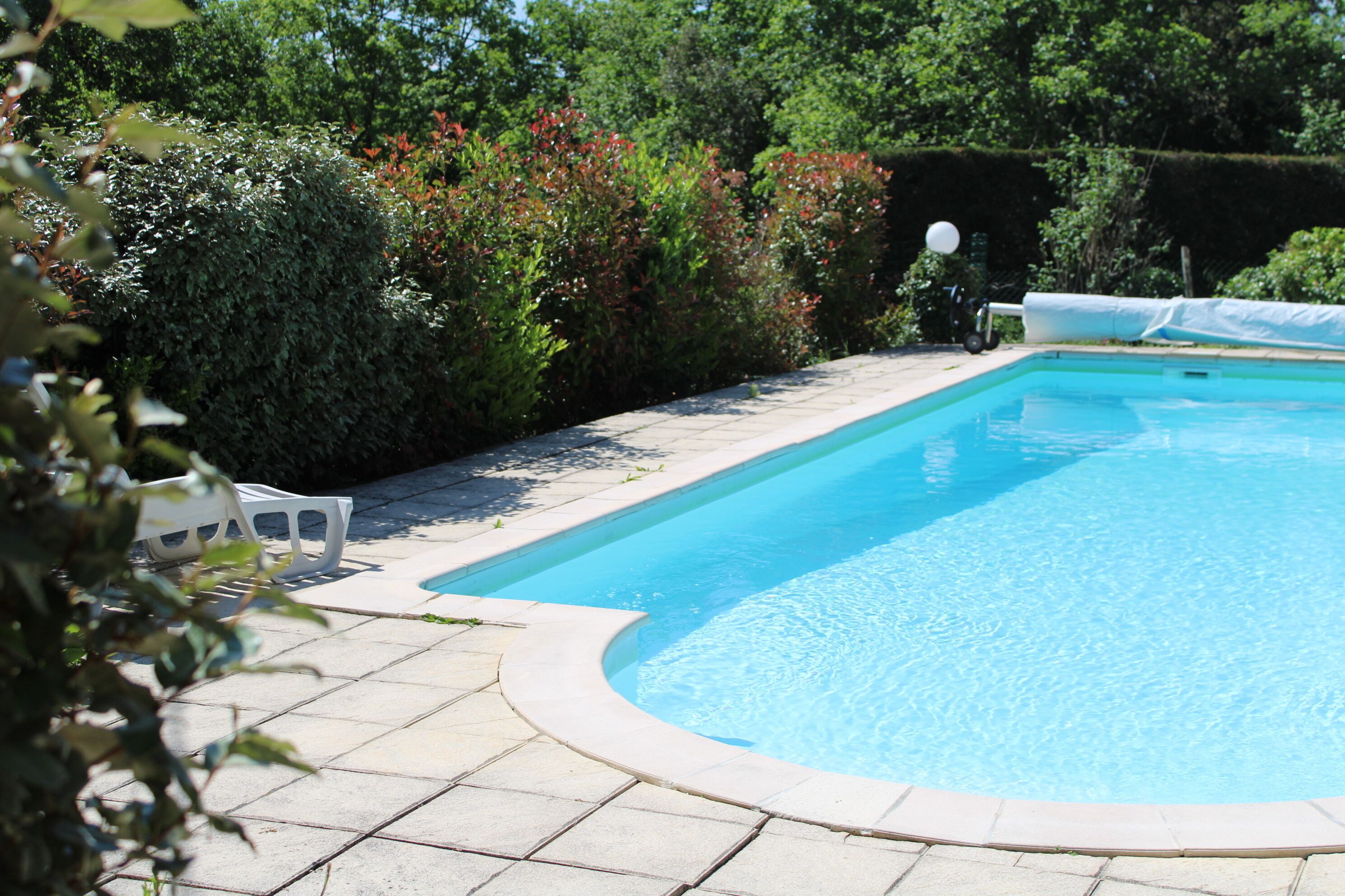 Ulkouima-allas, lämmitetty uima-allas