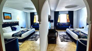 Signature-Zimmer | Hochwertige Bettwaren, Minibar, Zimmersafe, Schreibtisch