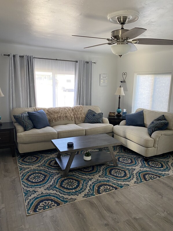 Smart TV y reproductor de DVD 