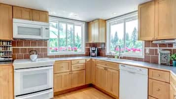 Réfrigérateur, micro-ondes