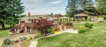 Urban Farm & Garden Close Access