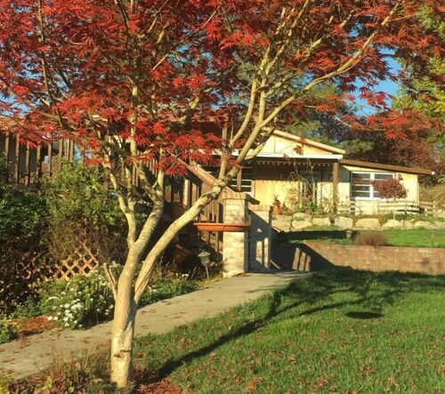 Amazing Farm Stay: Comfortable & Private Room!