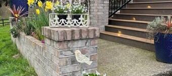 Amazing Farm Stay: Comfortable & Private Room!