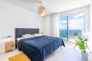2 bedrooms, iron/ironing board, free WiFi, bed sheets - Bahia de Torrequebrada | Coastal Comfort & Ocean Views (Benalmádena)