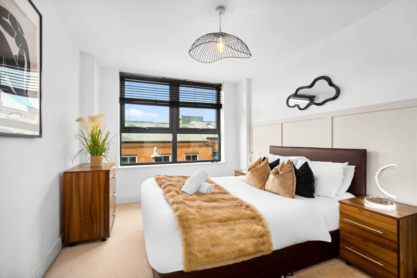 1 غرفة نوم ومكواة/لوح كي وواي فاي مجانًا وملاءات أسرّة