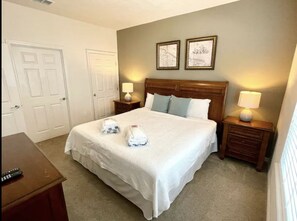 Room - Best location! 4 bedroom home, 10 min from Disney! Book now! (Kissimmee)