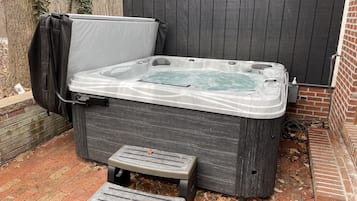 Outdoor spabad