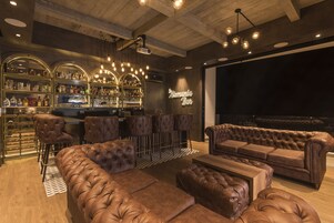 Bar (en la propiedad)