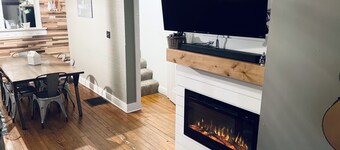 Newly remodeled KCMO Bungalow, near Plaza & Westport in Kansas City
