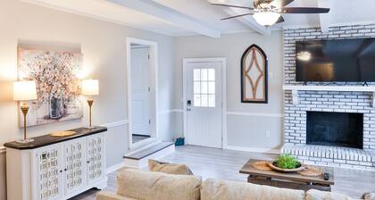 Cozy and Quiet 4Br/2Ba rancher with 1 King suite and 1 mile to JSU!!