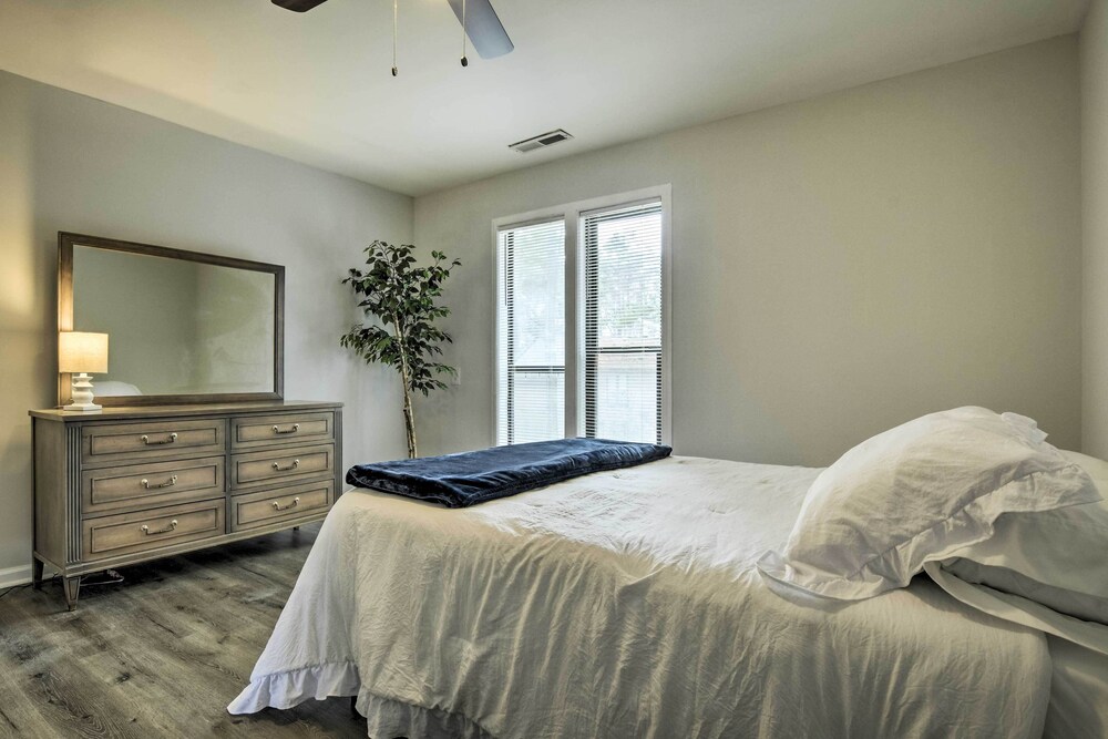 Durham Townhome Walk to Restaurants & Shops Durham Vrbo
