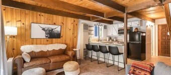 Cedar-Mountain Cabin minutes away from Big Bear!