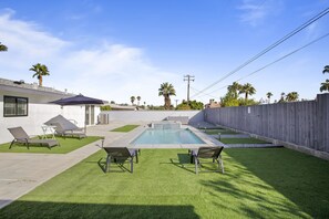 屋外プール、温水プール