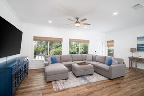 Unclassified image, 5 of 53, button