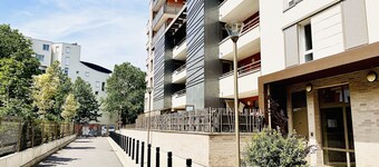 Bright, young private room