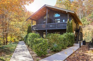 Exterior - Outland Chalet & Suites Great Smoky Mountains (Whittier)