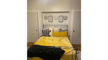 2 bedrooms, iron/ironing board, free WiFi, bed sheets