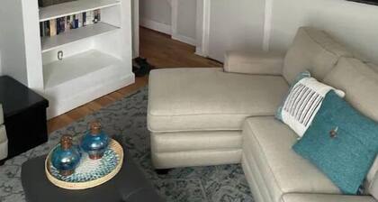 Lovely two bedroom apartment in Historic Trenton.