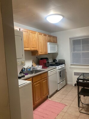 Private kitchen - Springfield apartment 5 min to NYC bus (Springfield)