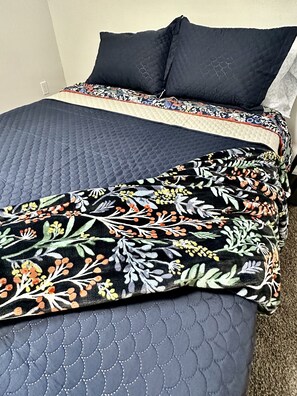 4 Schlafzimmer, Bügeleisen/Bügelbrett, WLAN, Bettwäsche