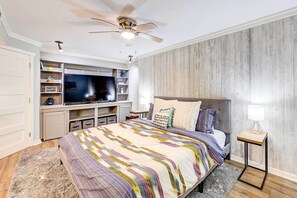 6 Schlafzimmer, Bügeleisen/Bügelbrett, Reisekinderbett, WLAN