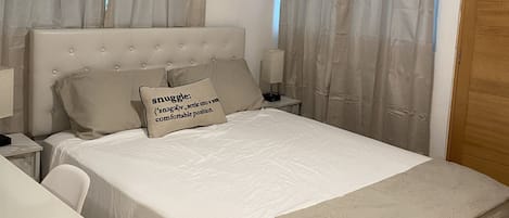 3 habitaciones, escritorio, wifi gratis y ropa de cama