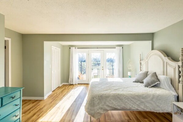 4 Schlafzimmer, Bügeleisen/Bügelbrett, Reisekinderbett, kostenloses WLAN