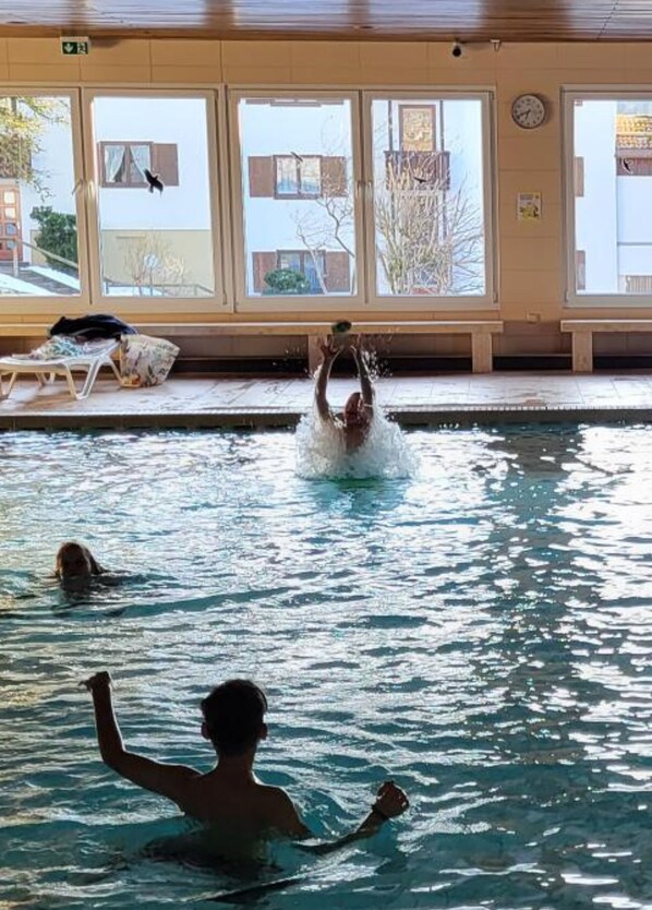 Indendørs pool, opvarmet pool