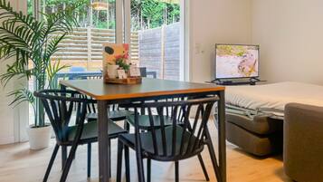 1 chambre, fer et planche Ă repasser, Wi-Fi gratuit, draps fournis