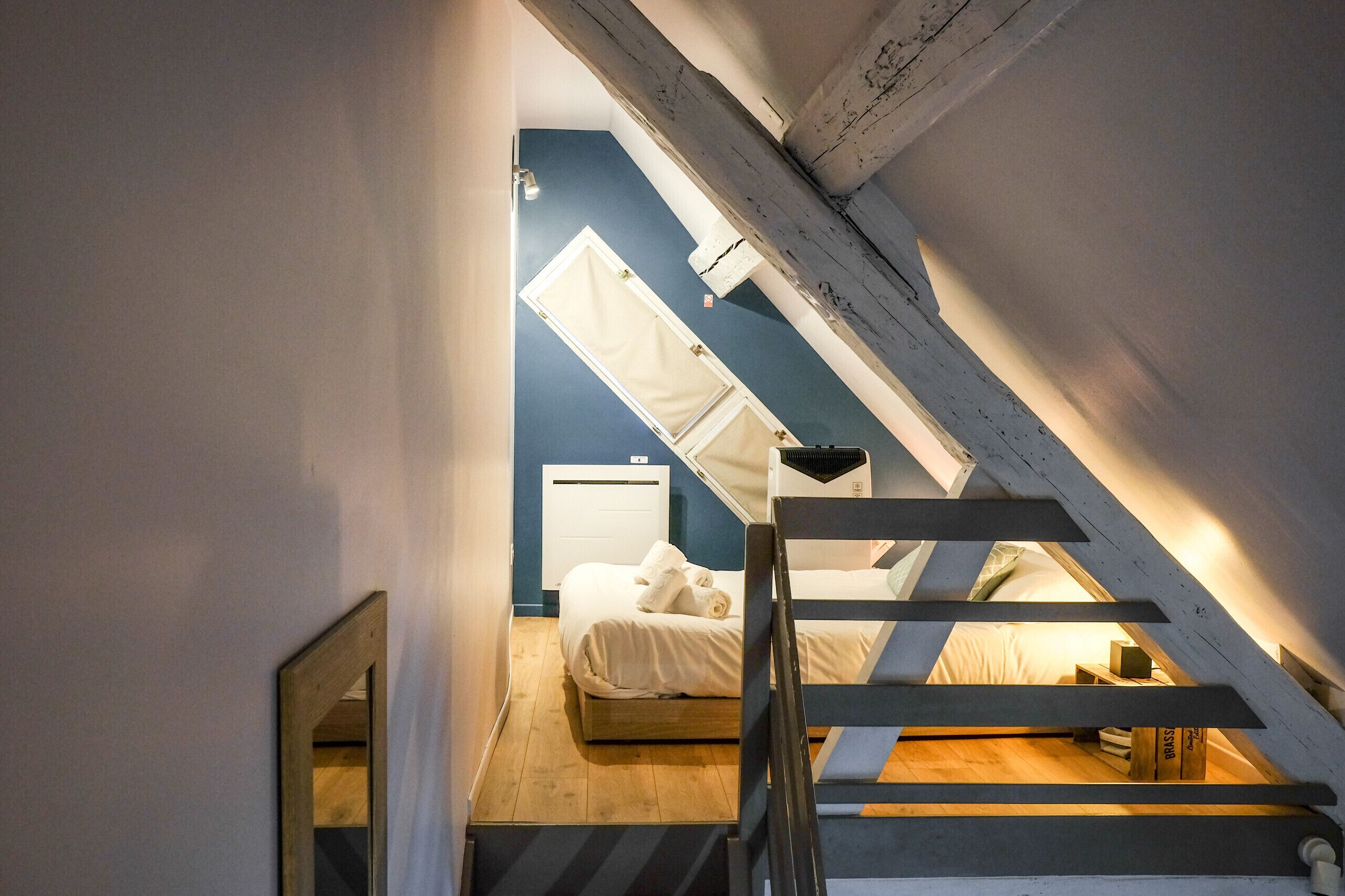 2 habitaciones, tabla de planchar con plancha y wifi gratis 